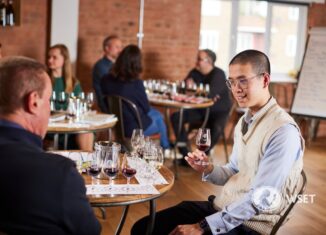 Lernatmosphäre im WSET Level 2 Kurs in NRW