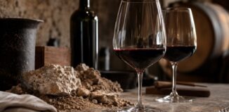 Rotweinverkostung zu Pomerol mit Merlot und Terroirbezug